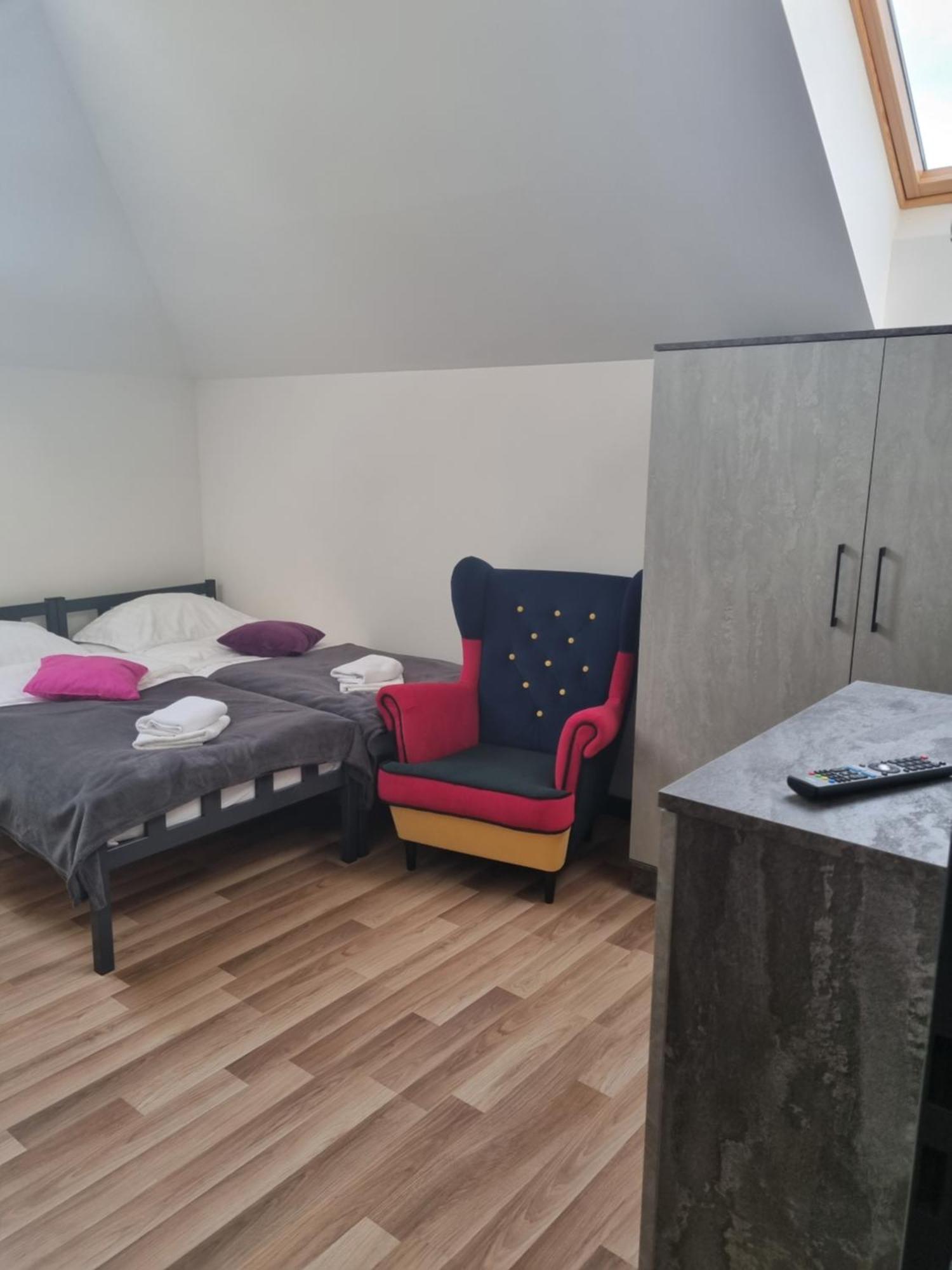 Villa Mlynska 8 Opole-Gorki Zimmer foto